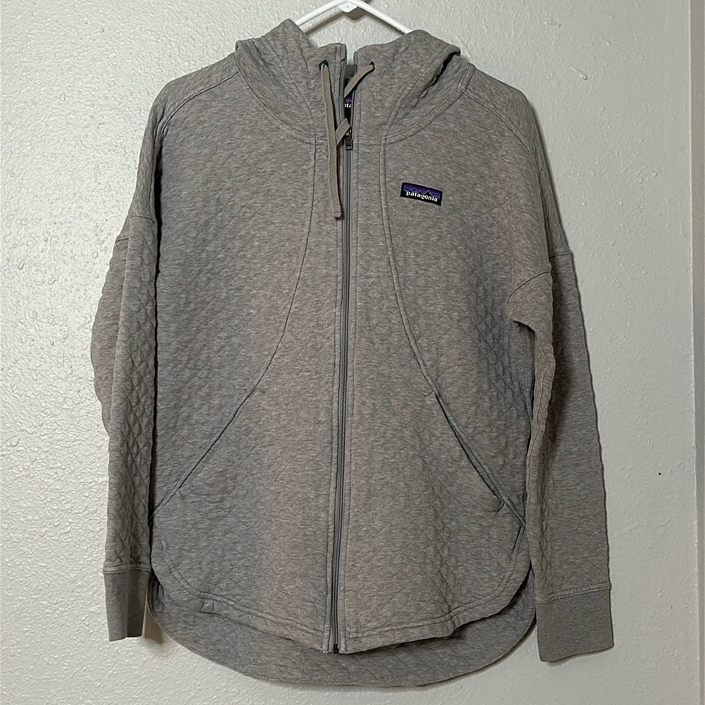 Patagonia quilted zip up hoody